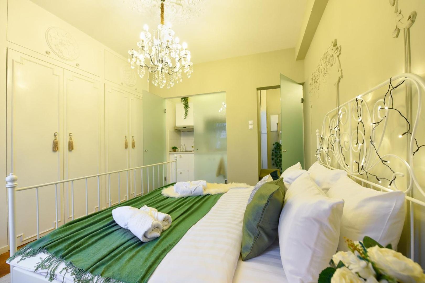 Cozy Studio Overlooking The Old Town Bucharest Luaran gambar